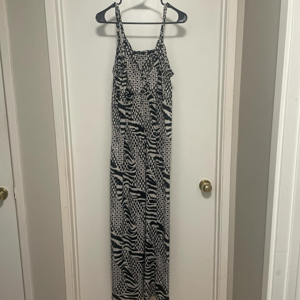 Chic Geometric Maxi Dress by Essentials